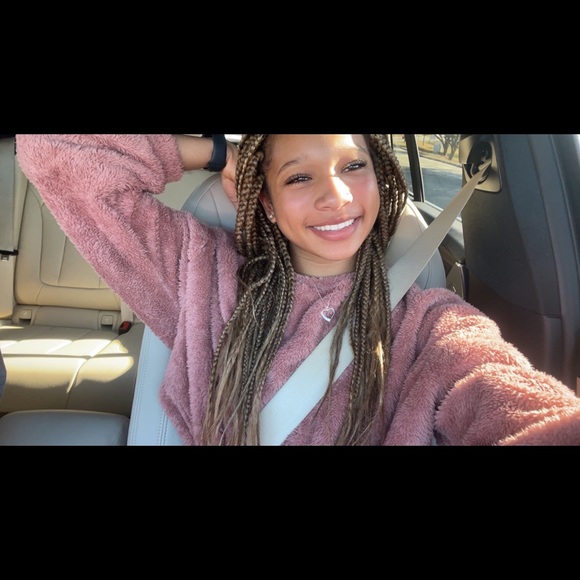 Meet your Posher, Hailey - Picture 1 of 1